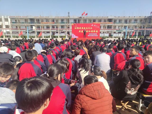 刘爱君导师携铸鹰战队公益行走进石家庄晋州四中